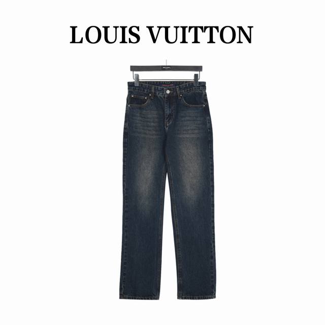 Louis Vuitton 路易威登 工具刺绣牛仔裤 今年为止做的最牛逼的牛仔裤 重度水洗工艺 暗藏玄机的细节非常多 这次主推的裤子无论是版型还是上身都太完美